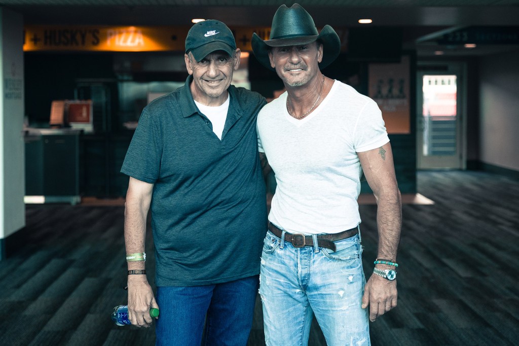 jim-asker-departs-billboard-after-guiding-country-charts-through-a-decade-of-digital change