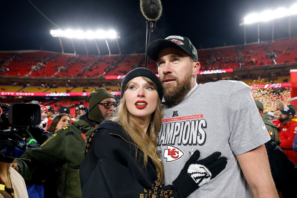 ‘we’re-about-to-do-a-f—ing-podcast’:-taylor-swift-to-appear-on-travis-kelce’s-‘new heights’