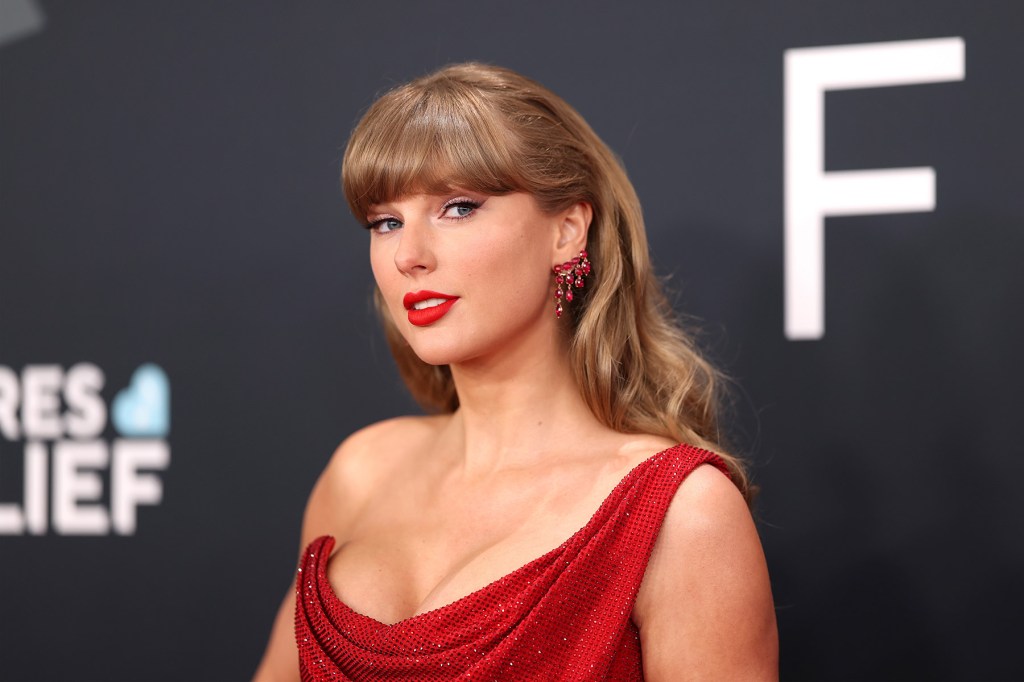 taylor-swift-curates-playlist-for-new-album-‘the-life-of-a showgirl’