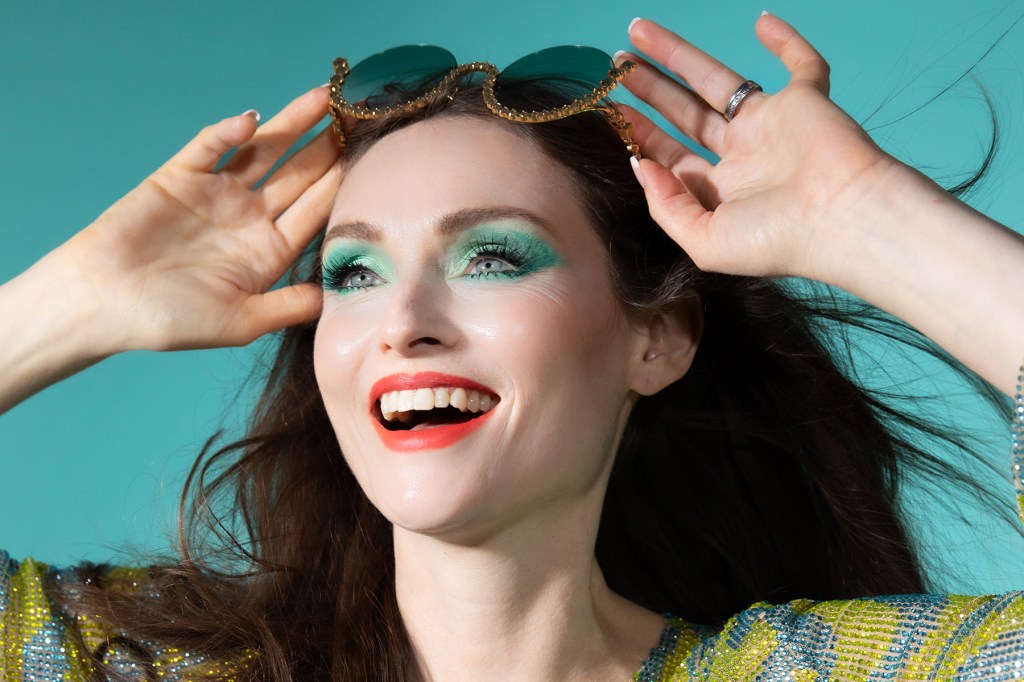 sophie-ellis-bextor-on-‘murder-on-the-dancefloor’-craze-and-why-it-was-‘ballsy’-to-name-new-album-‘perimenipop’