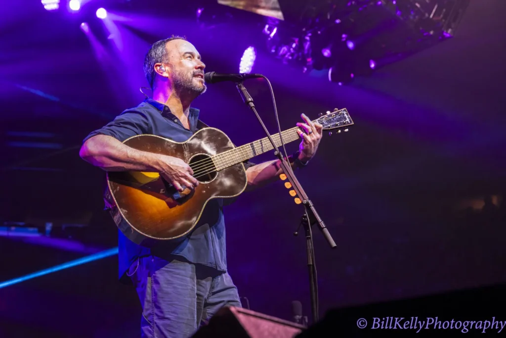 dave-matthews-band-welcome-cory-henry-for-“lying-in-the-hands-of-god”-at-kia-forum