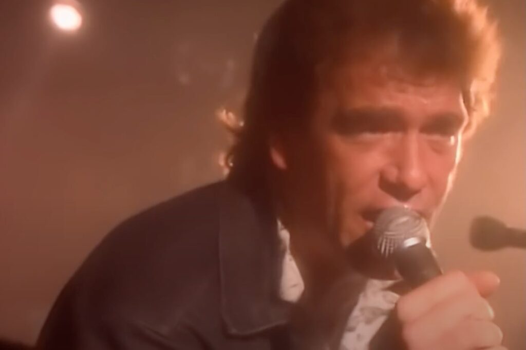 40-years-ago:-no.-1-movie-song-cements-huey-lewis’-stardom