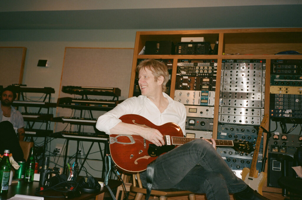 spoon-surprise-with-pre-tour-double-single