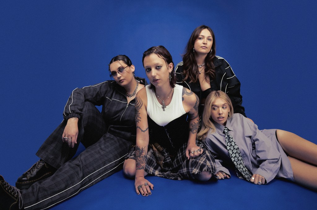 teen-jesus-and-the-jean-teasers plot-new-album ‘glory’