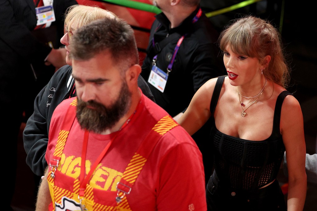 jason-kelce,-‘new-heights’-team-congratulate-brother-travis-&-taylor-swift-on-engagement:-‘the-proposal-heard-‘round-the world!’