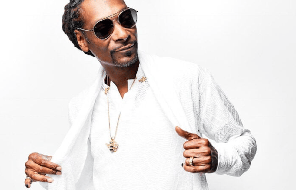 snoop-dogg-addresses-same-sex-couple-remarks-amid-debate-over-afl-grand-final-booking