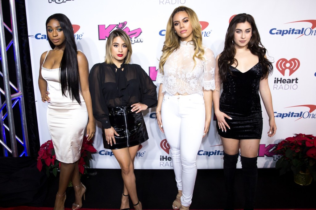 fifth-harmony-surprises-fans-with-reunion-performance-at-jonas-brothers-show-in dallas