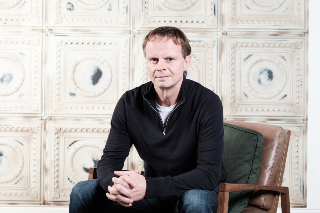warner-music-uk.-reshapes-senior-leadership-to-boost-transatlantic collaboration