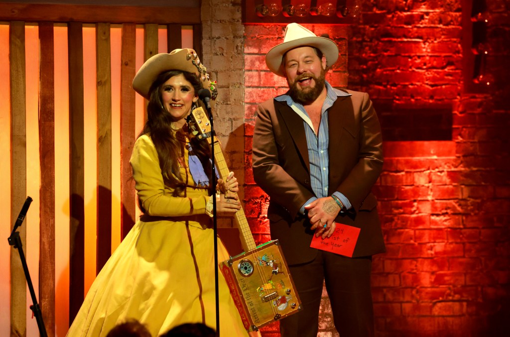 sierra-ferrell,-billy-strings-&-more-nominated-for-2025-americana-honors-&-awards:-full list