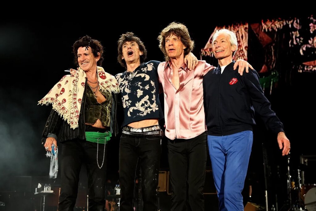 20-years-ago:-rolling-stones-rekindle-the-past-on-‘a-bigger-bang’