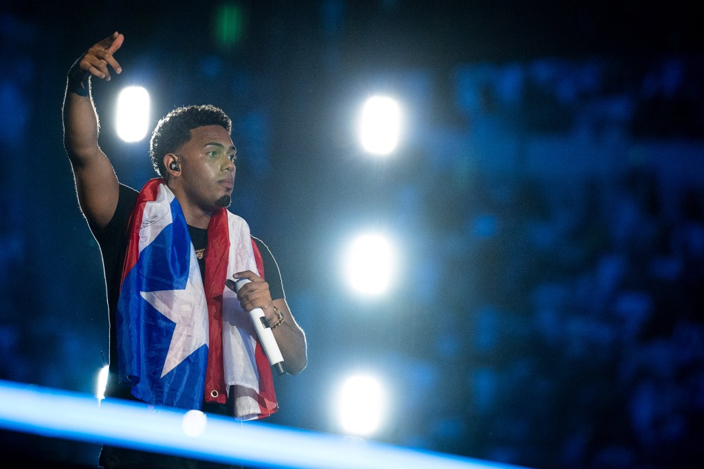 premios-juventud-unveils-agents-of-change-honorees-&-more-uplifting-moments-in latin music