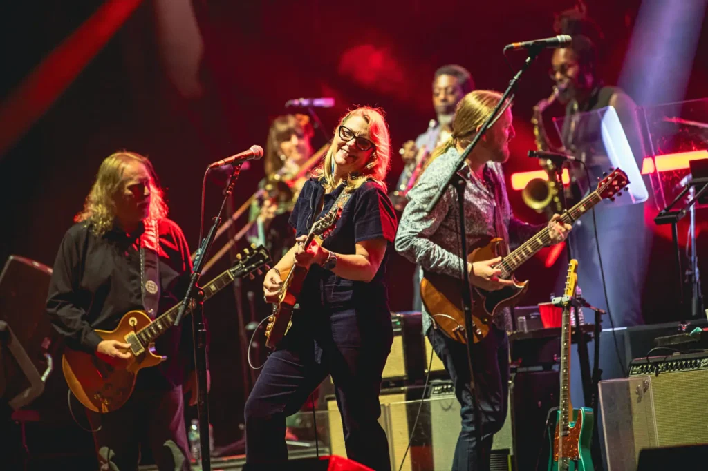 tedeschi-trucks-band-and-gov’t-mule-trade-guest-spots-on-northeast-run