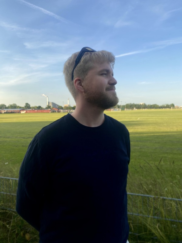 v.-christie-signs-with-dallas-global-agency,-unveils-atmospheric-single-“petrichor”