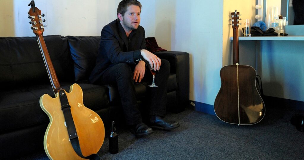 augie-march’s-glenn-richards-announces-2025-solo-tour