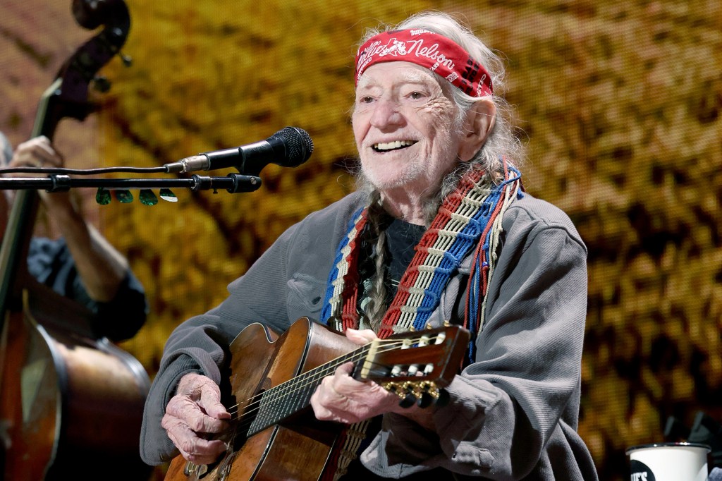 farm-aid-faces-cancellation-over-labor-strike:-‘may-well-threaten-the-survival-of-our-organization’