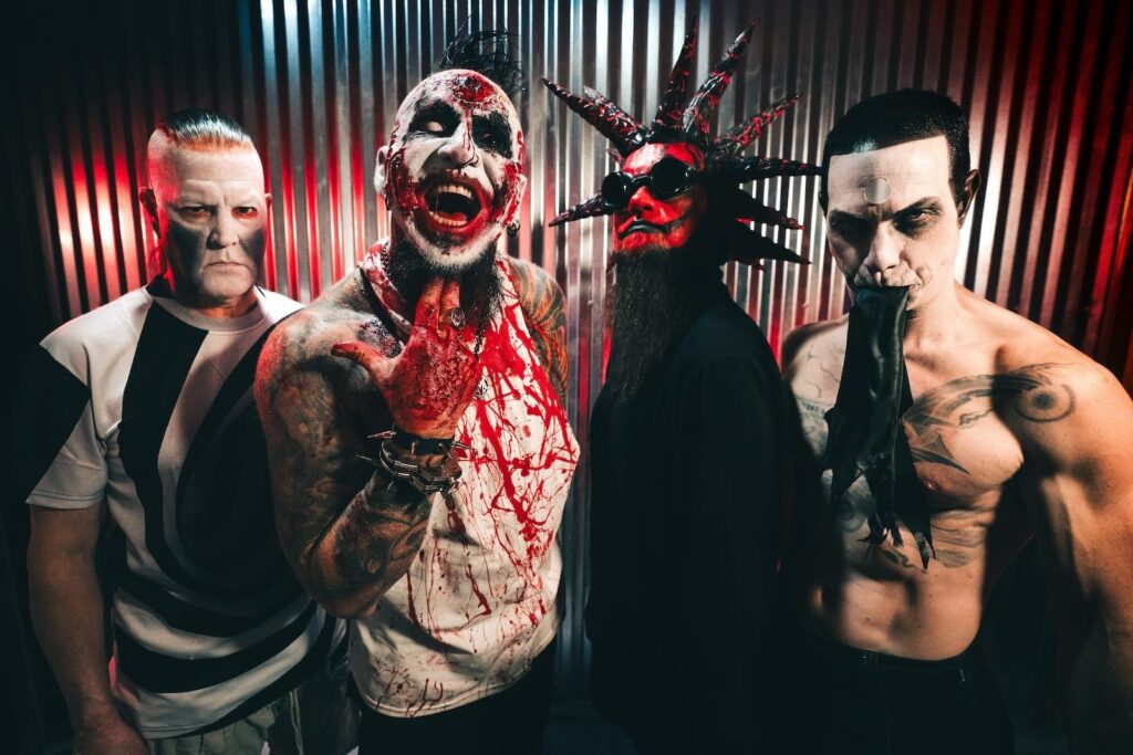 mudvayne’s-chad-gray-discusses-16-year-break,-new-music-+-more