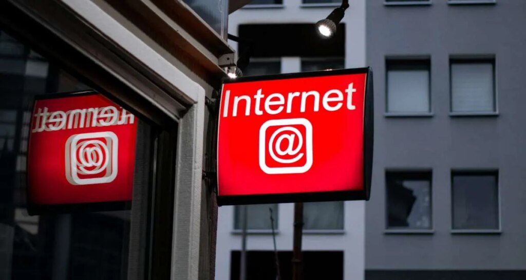 isps-rally-in-cox-v-sony-supreme-court-battle-—-as-the-aclu,-eff,-us.-government,-and-many-others-submit-briefs-of-their-own