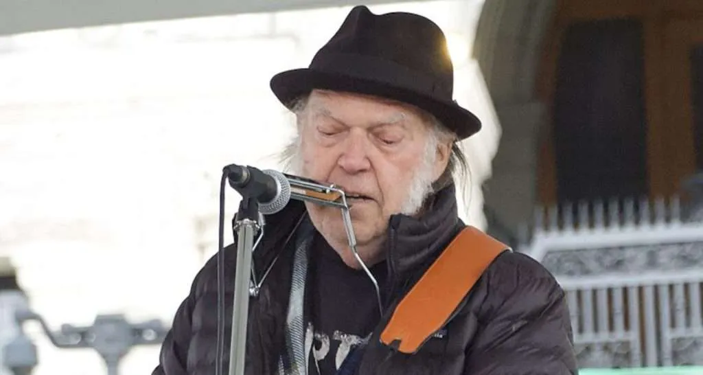 luxury-brand-chrome-hearts-files-trademark-suit-against-neil-young-over-new-backing-band-name