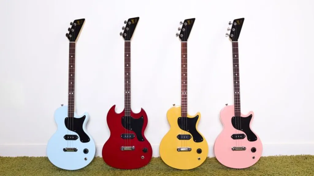 3-stringed-guitars-for-kids?-gibson’s-iconic-les-paul-gets-a-mini-me-shrink-down