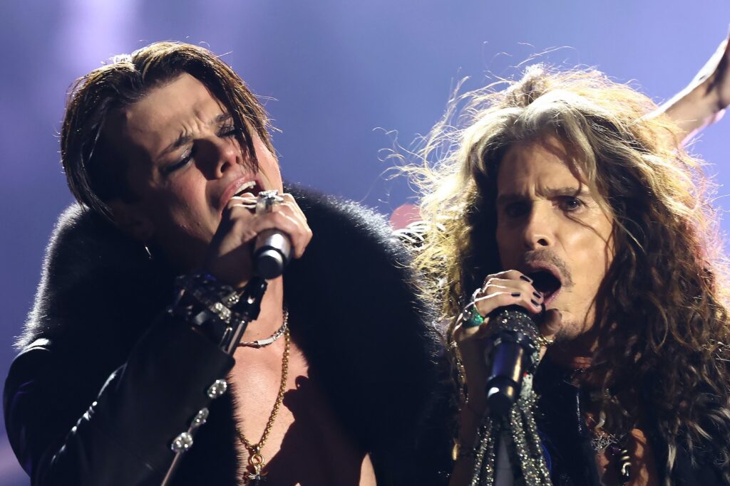 the-lyrics-to-aerosmith-+-yungblud’s-new-song-‘my-only-angel’