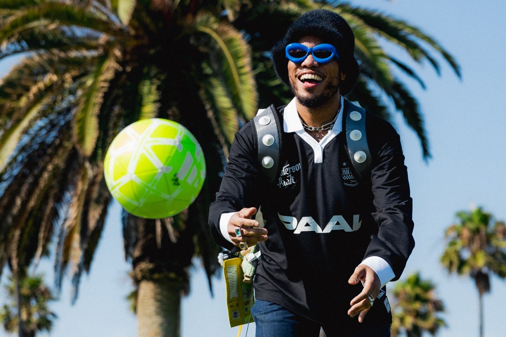 anderson.paak-kicks-off-soccer-collaboration-to-give-girls-‘the-chance-to shine’