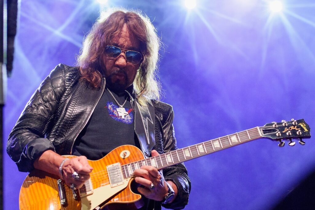 ace-frehley-cancels-performance-after-being-hospitalized