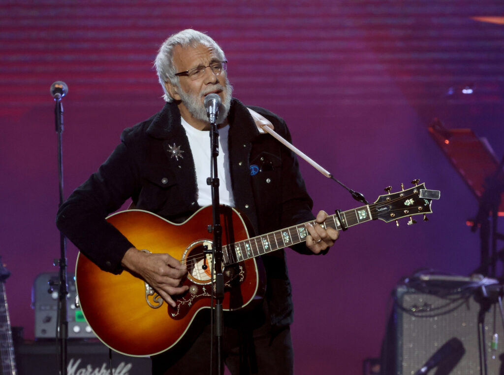 cat-stevens-scraps-north-american-book-tour