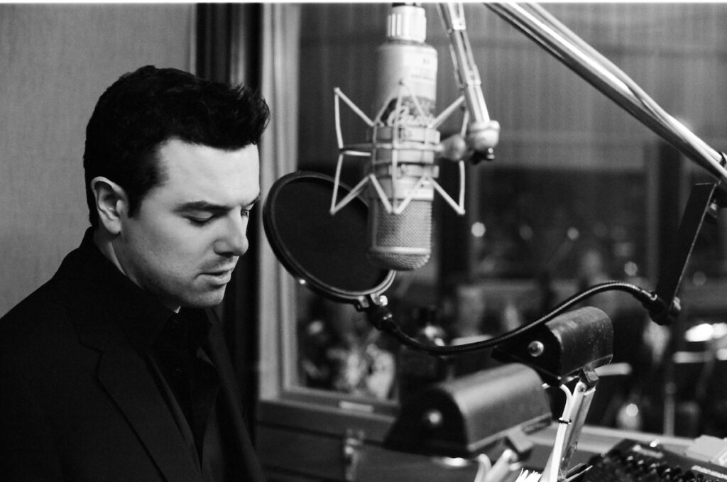 seth-macfarlane-picks-up-where-sinatra-left-off-on-‘lush-life’