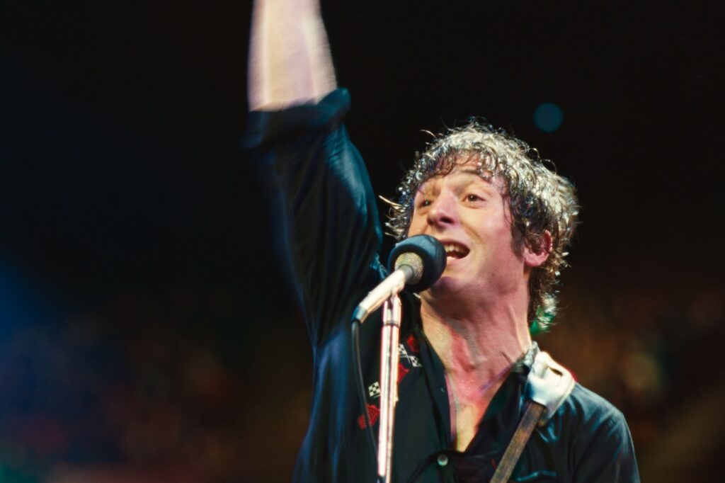 ‘springsteen:-deliver-me-from-nowhere’-review:-no-glory-days-here