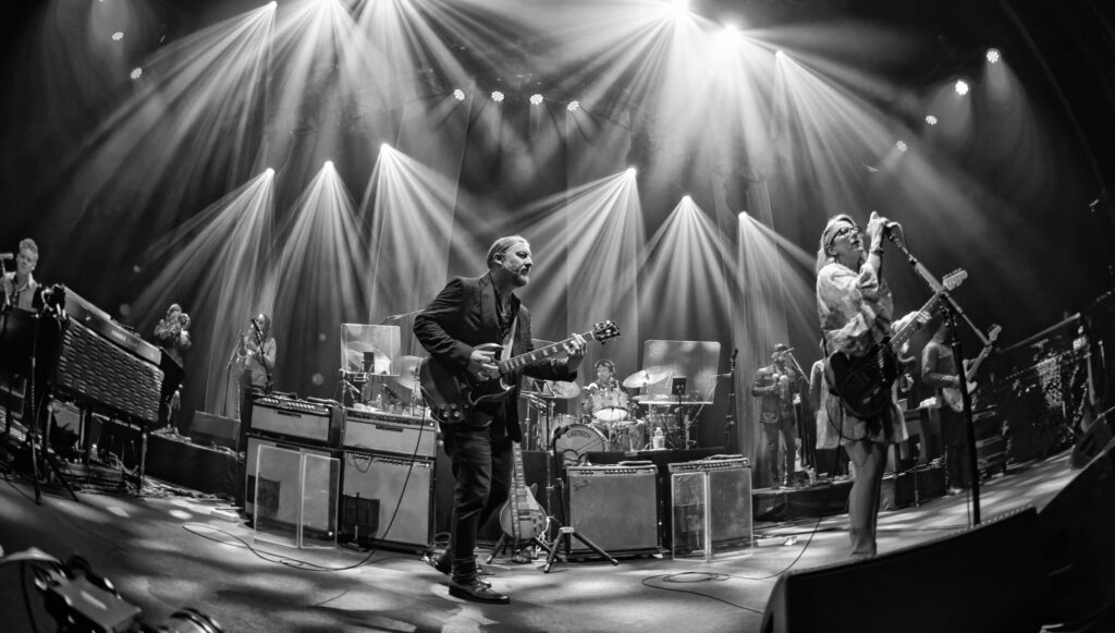 tedeschi-trucks-vedder:-ohana-festival’s-collaborative-2025-weekend