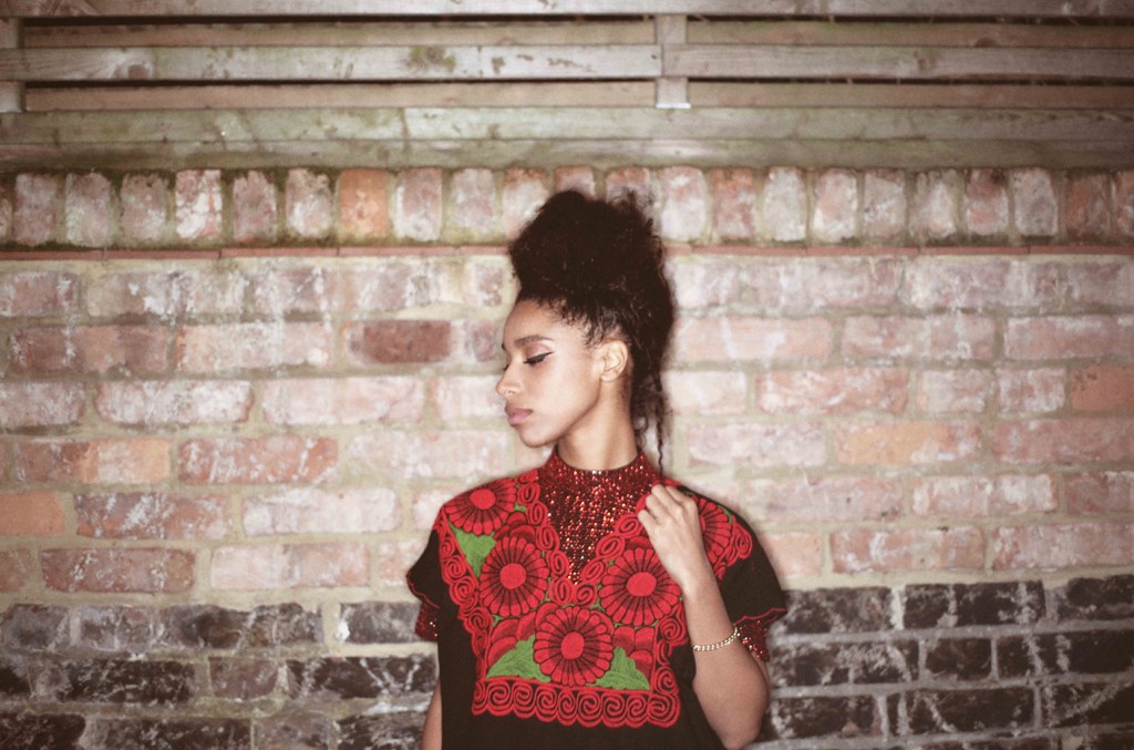 lianne-la-havas-returns-with-first-new-single-in-5-years:-‘it’s-about-vulnerability-and honesty’