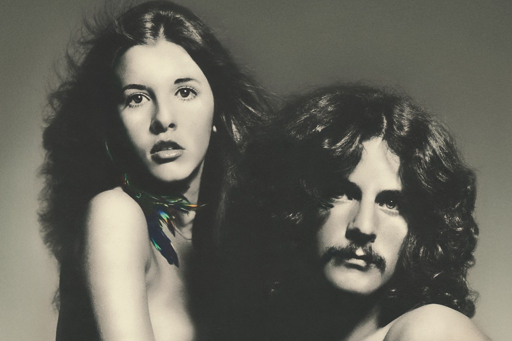 out-of-the-archives-&-onto-the-charts:-‘buckingham-nicks’-debuts-atop-3-billboard charts