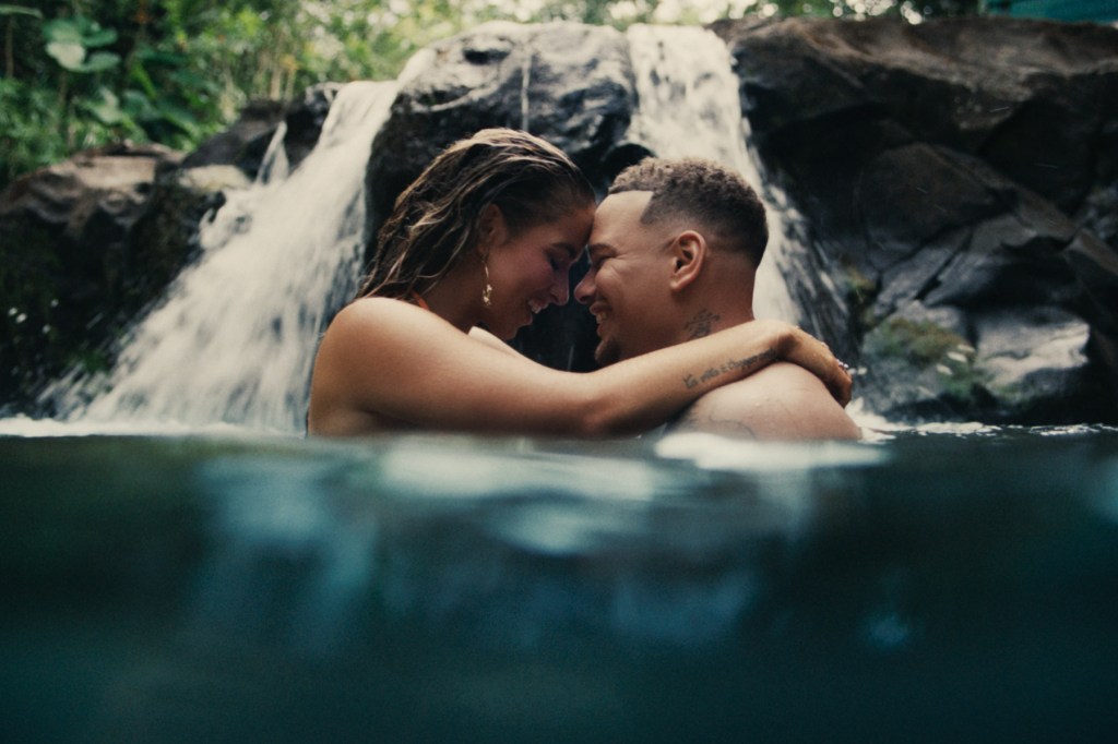 kane-&-katelyn-brown-sign-on-for-lifetime-christmas-film-based-on-their-hit-‘thank-god’:-‘we-couldn’t-be-more excited!’