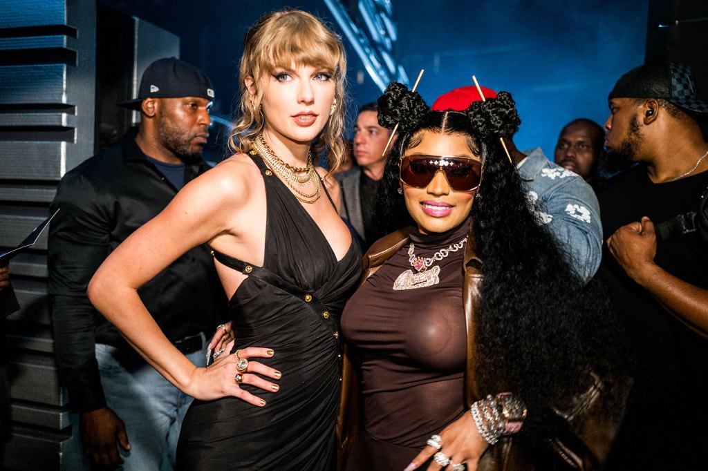 nicki-minaj-praises-taylor-swift’s-‘life-of-a-showgirl’-album:-‘this-writing-will-go-over-y’all heads’