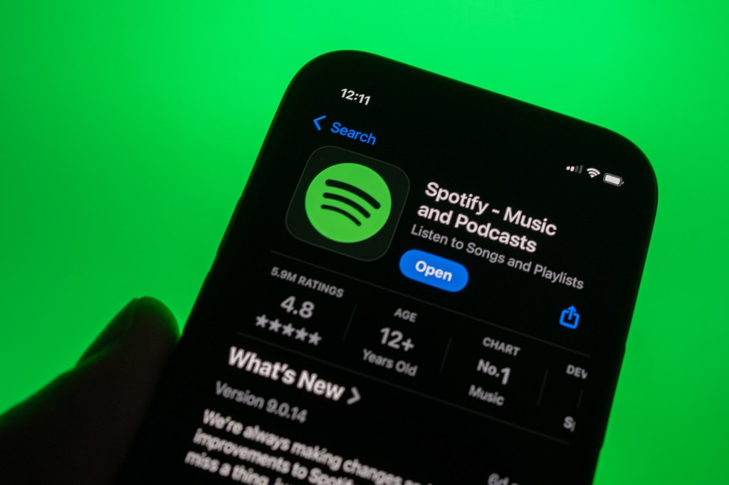 spotify-teams-up-with-chatgpt-to-personalize-music-and-podcast recommendations