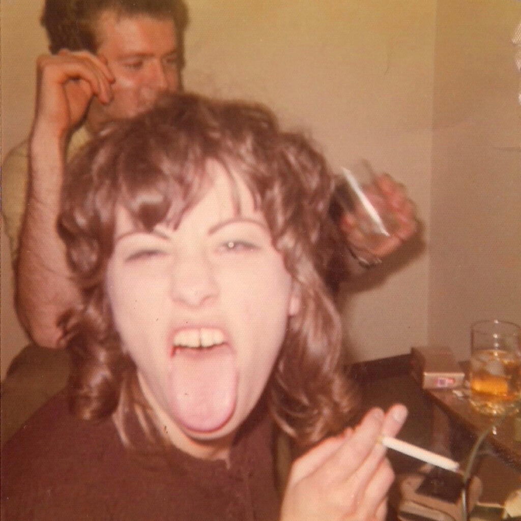 joyce-manor-announce-new-album-i-used-to-go-to-this-bar