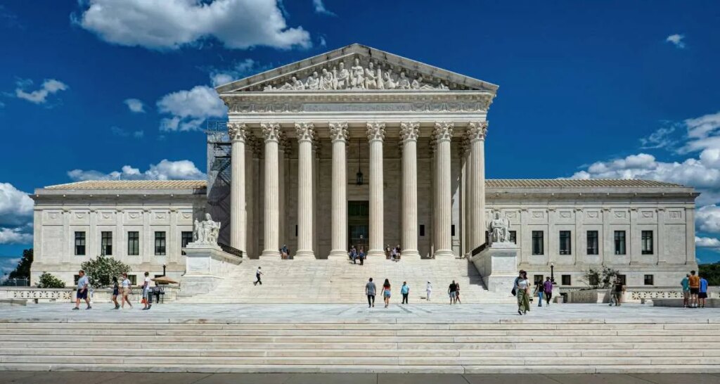 supreme-court-rejects-live-nation’s-arbitration-appeal-in-ticketing-antitrust-suit-—-class-certification-hearing-set-for-december