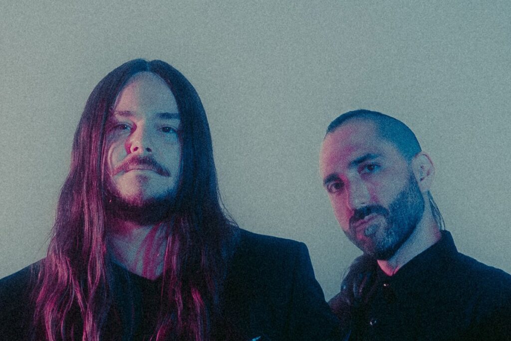 interview:-of-mice-&-men’s-aaron-pauley-+-tino-arteaga