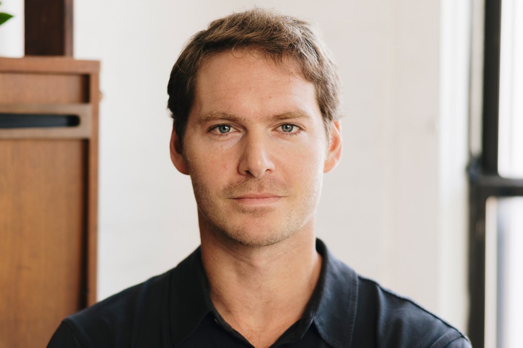 when-karol-g,-paul-mccartney-&-more-want-phone-free-concerts,-they-call-this-company-for help