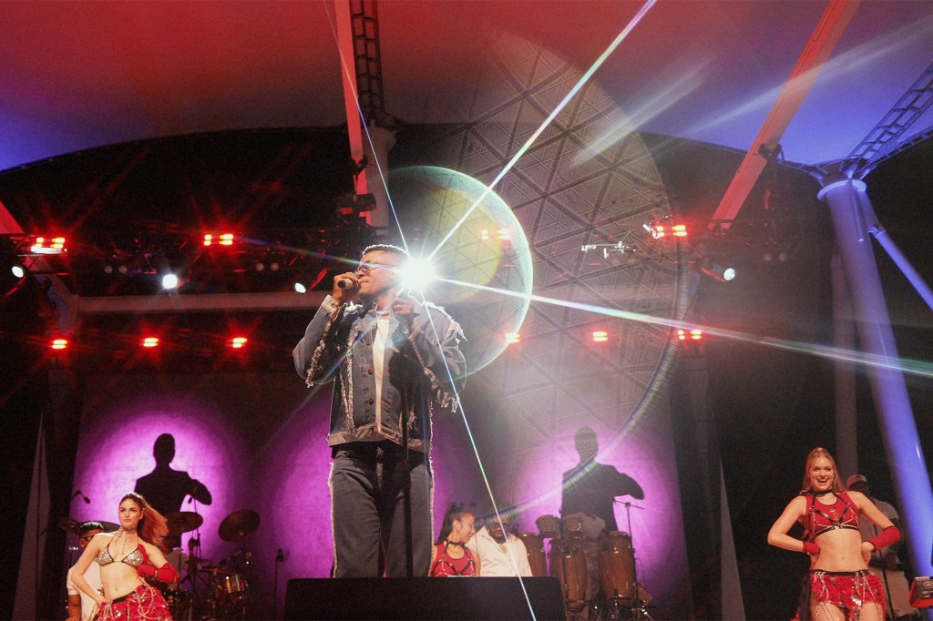 miami’s-new-concert-venue,-the-doral-amphitheater,-opens:-‘entertainment-should-be-accessible’