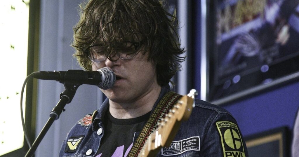 ryan-adams-apologises-after-dissing-australia
