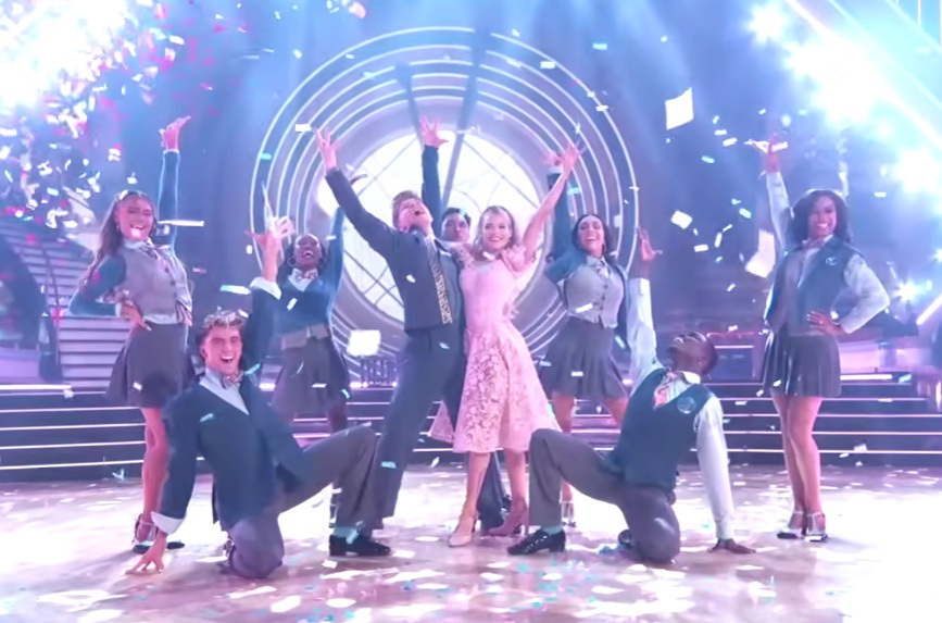 robert-irwin-busts-a-breakdance-move-as-‘dwts’-celebrates-‘wicked’: watch