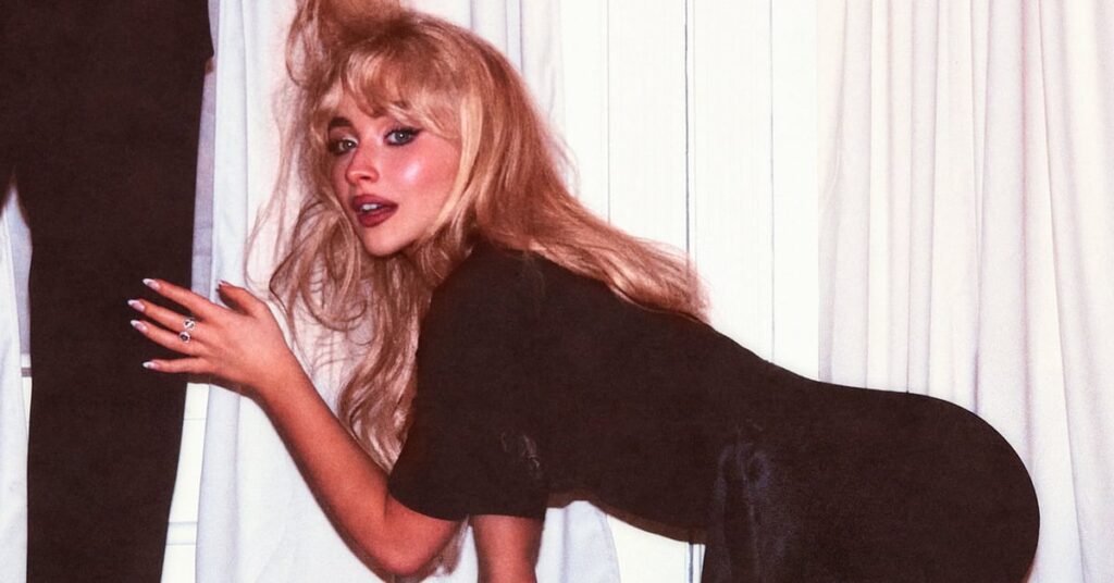 sabrina-carpenter-‘arrests’-anne-hathaway-at-tour-show