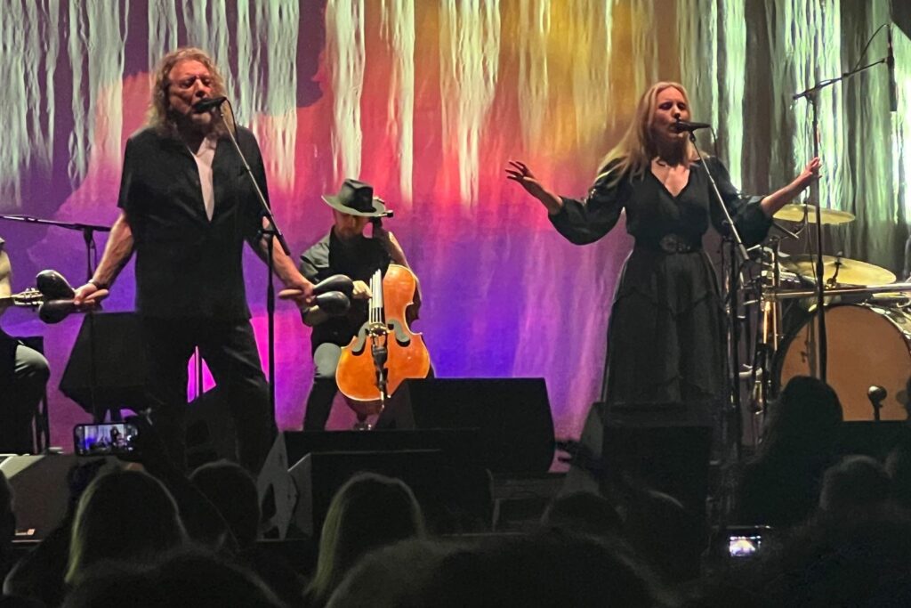 robert-plant-and-saving-grace-shine-at-first-us-show:-set-list
