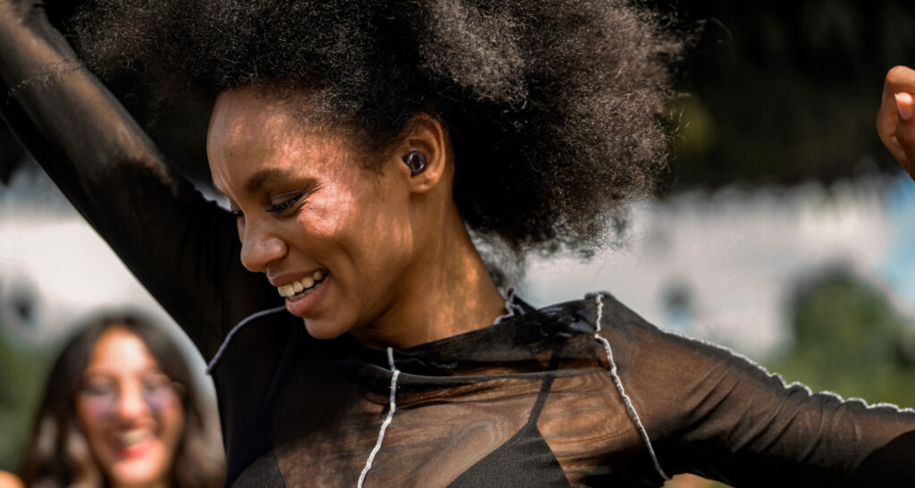 wear-earplugs:-the-rising-epidemic-of-tinnitus-and-hearing-loss-in-the-music-industry