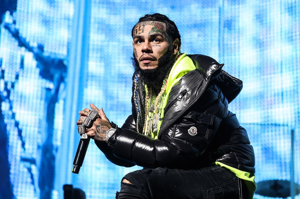6ix9ine-says-he’s-‘the-original-content-creator,’-but-people-dismiss-him-because-they-hate-him:-‘i-walked-so-y’all-could run’