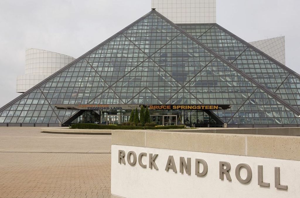 how-to-watch-the-rock-&-roll-hall-of-fame-induction-ceremony-live online