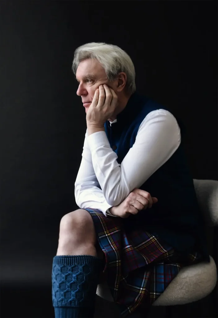 david-byrne-shares-new-single-“t-shirt,”-co-written-with-brian-eno