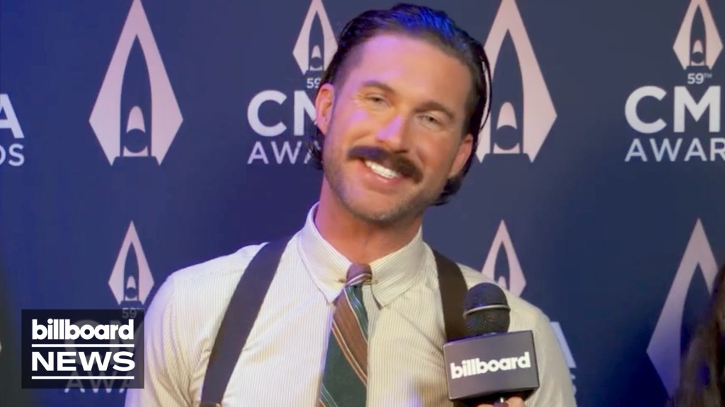 riley-green-talks-winning-3-awards-&-more-|-cma-awards 2025