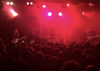 my-bloody-valentine-end-seven-year-live-hiatus-with-surprise-show-in-dublin